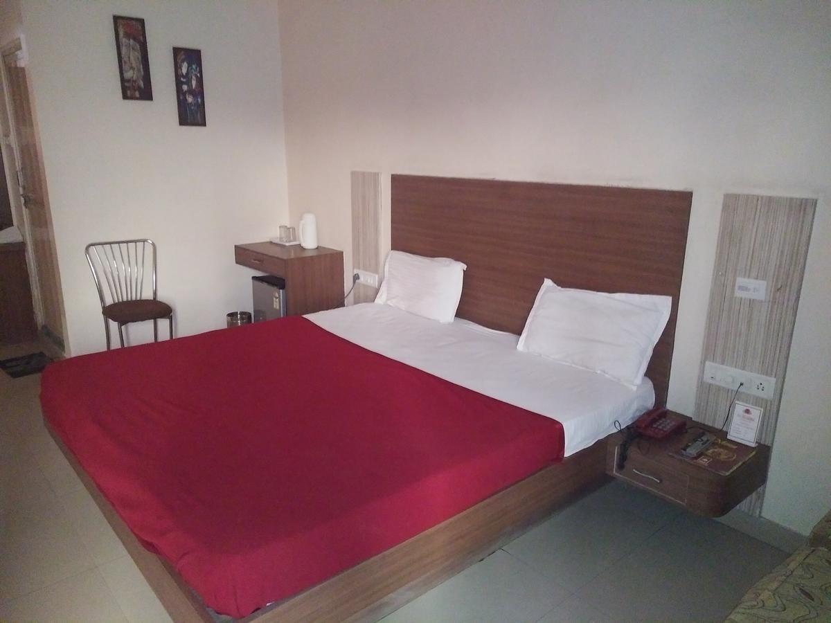 Hotel Shree Sai Shraddha Raigarh Luaran gambar